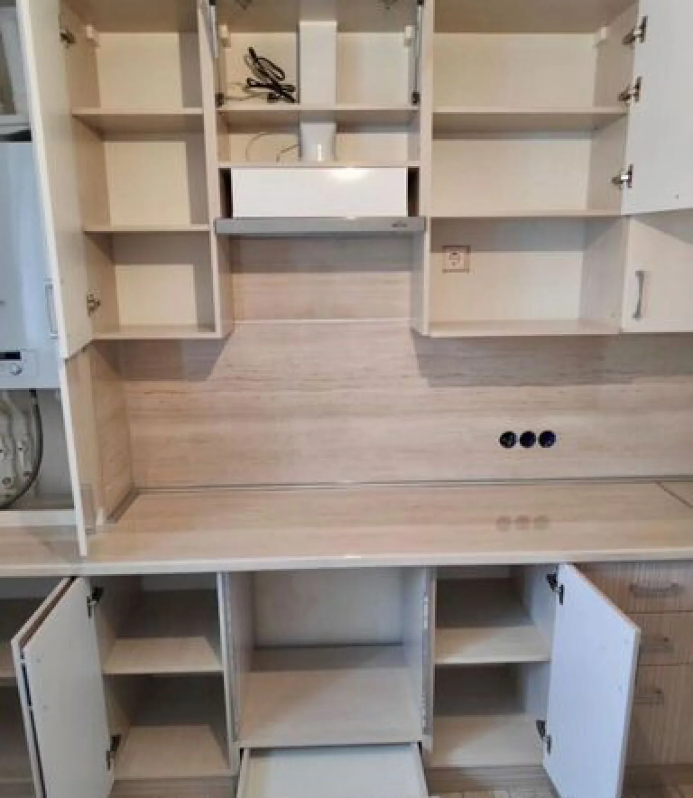 Кухня для хрущёвки на заказ - компактная мебель